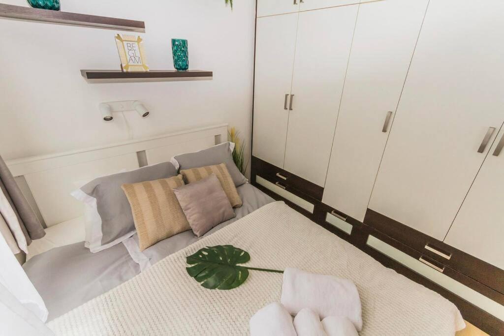 Trendy 2 Room Flat, Next To Corvin Mall Free Huge Garage! Ac,Dishwasher,Washmachine, Smart Tv 부다페스트 외부 사진