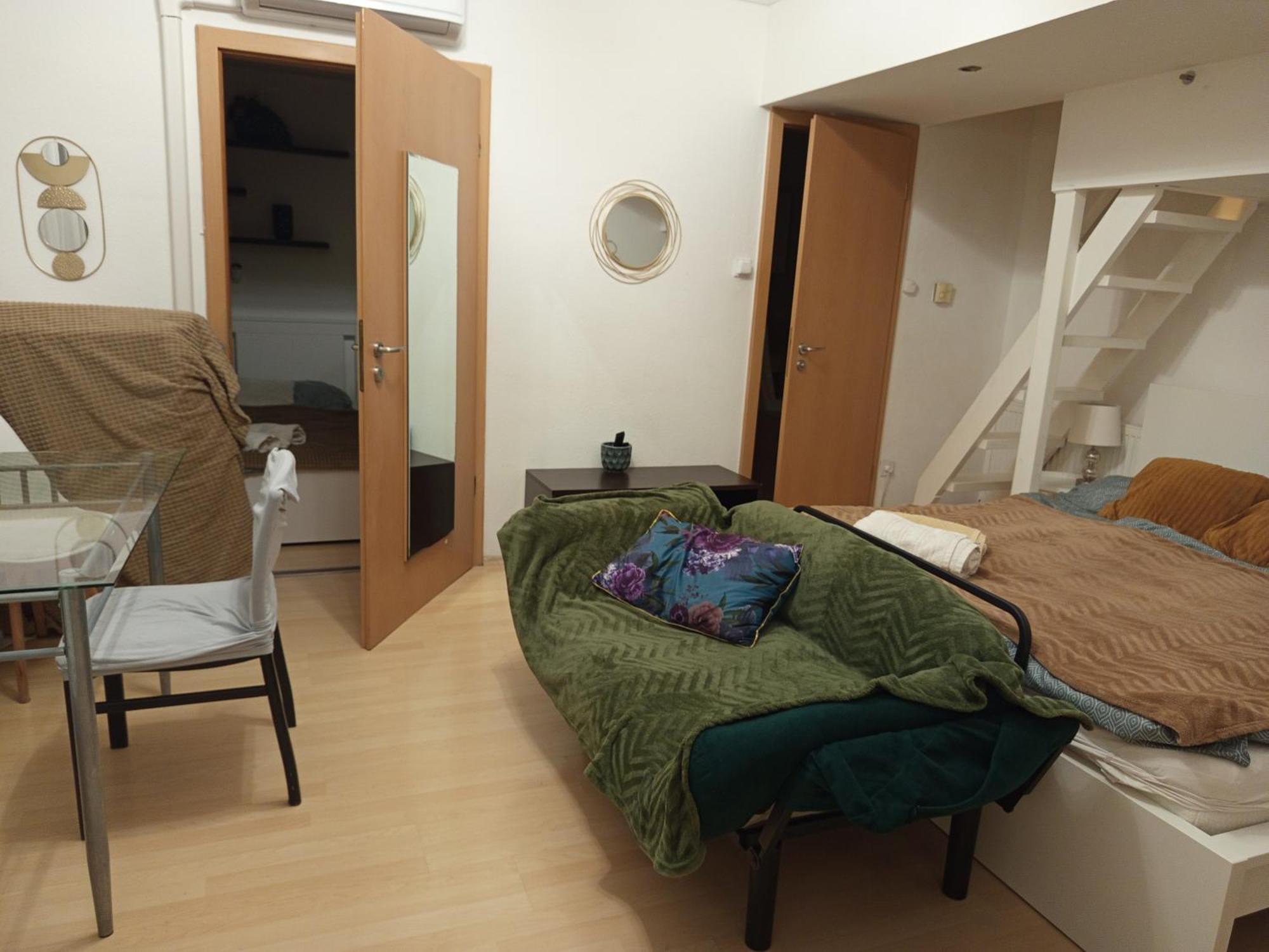 Trendy 2 Room Flat, Next To Corvin Mall Free Huge Garage! Ac,Dishwasher,Washmachine, Smart Tv 부다페스트 외부 사진